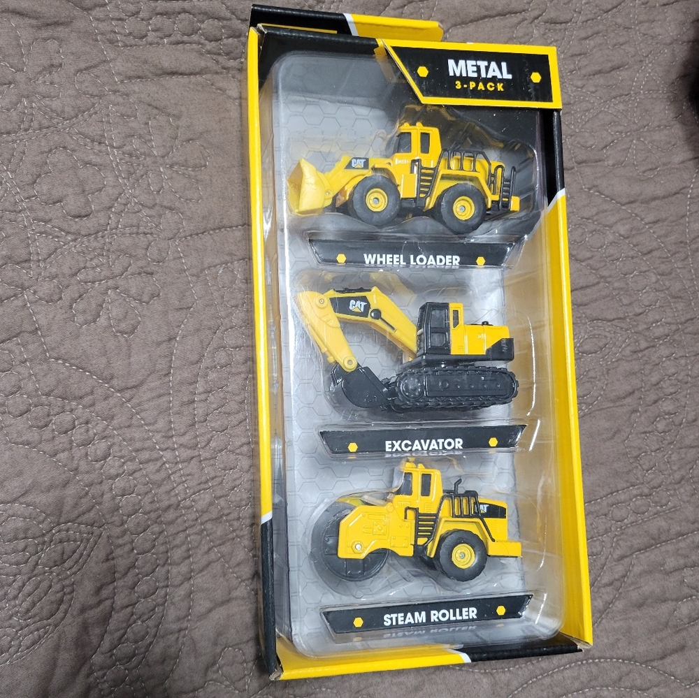 3 Piece CAT Caterpillar Construction Die Cast Metal Toy Vehicles   NEW